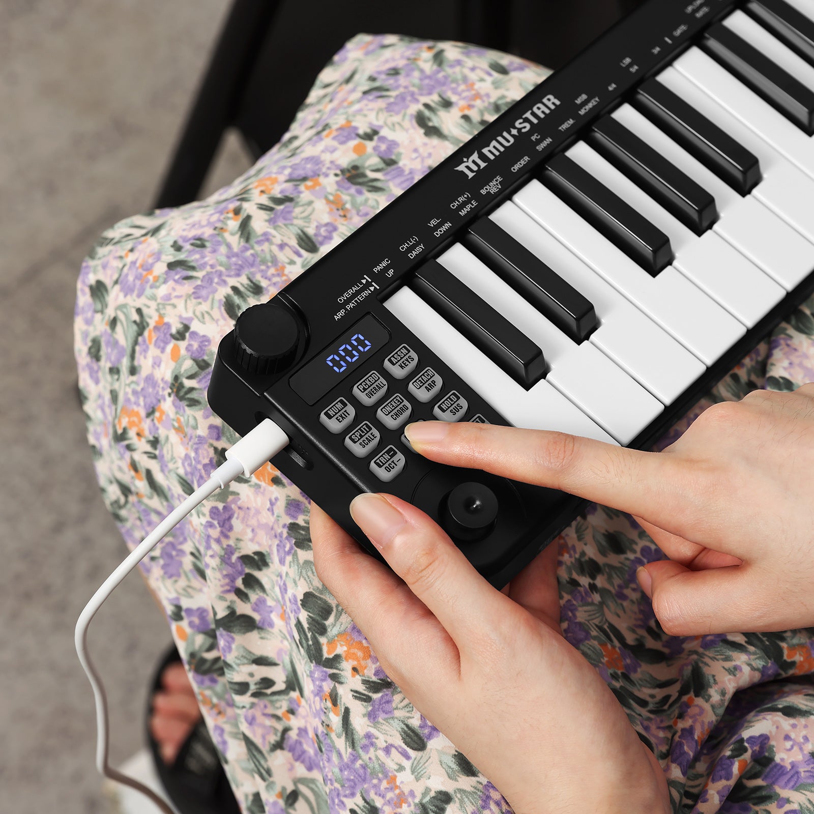 Mustar MM-100, Mini MIDI Keyboard, 25 Key MIDI Controller for Beginner with Dual-Channel Keyboard, Knob, Joystick, Built-in MIDI Clock, LED Display