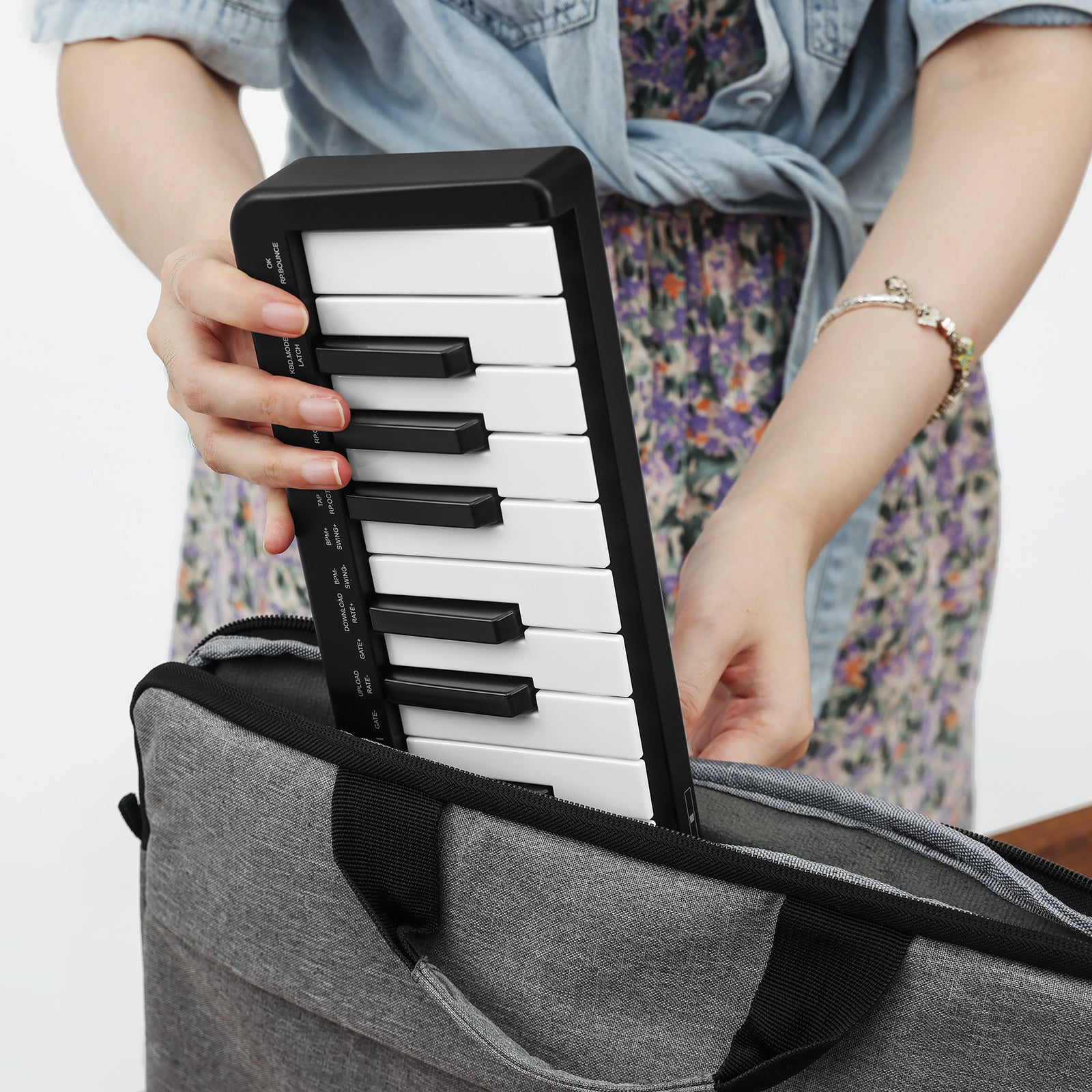 Mustar MM-100, Mini MIDI Keyboard, 25 Key MIDI Controller for Beginner with Dual-Channel Keyboard, Knob, Joystick, Built-in MIDI Clock, LED Display